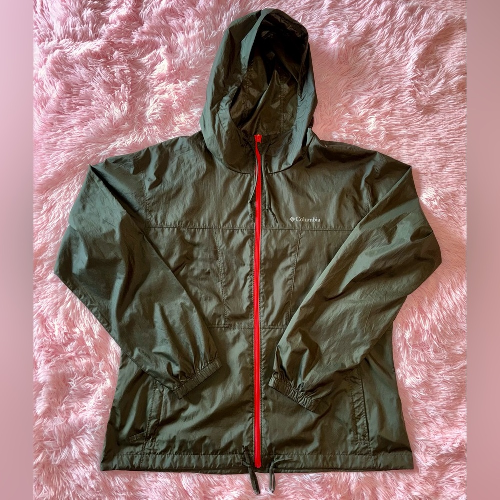 ✨OFFERS WELCOME✨ Columbia Olive Hooded Windbreaker Jacket with Red Zipper - L